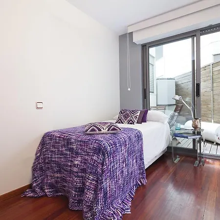 My Space Barcelona Gracia Pool Near Center